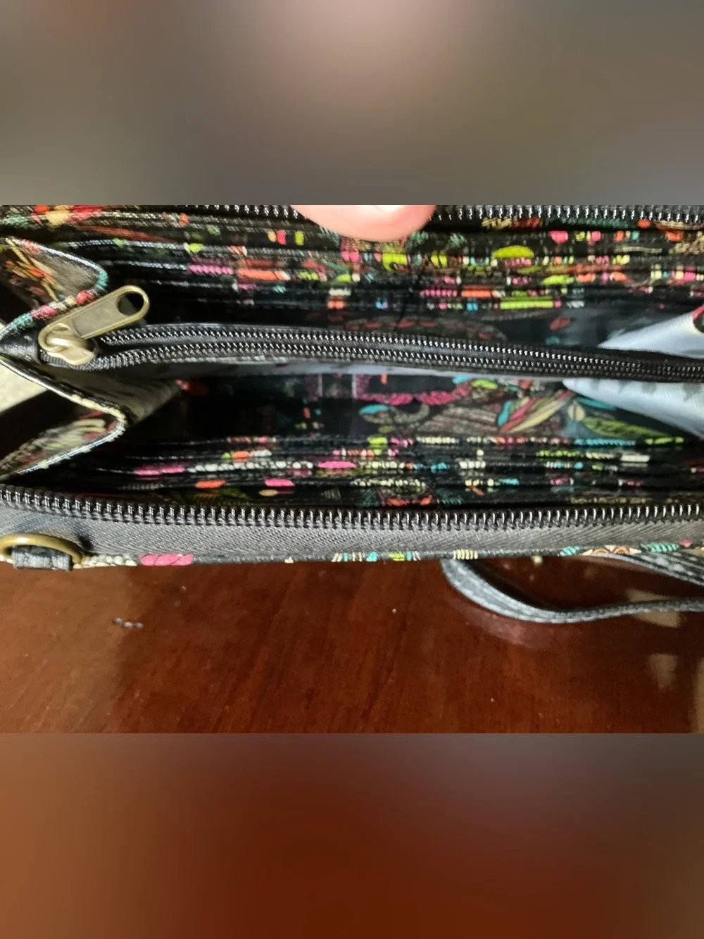 Sakroots Artist Circle Smartphone Wristlet Crossbody NWOT